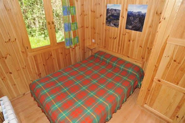Отель Camping La Torre Эспот Экстерьер фото